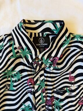 Volcom Flamingbros Boys S 8 Flamingo Palm Zebra Button Up Shirt